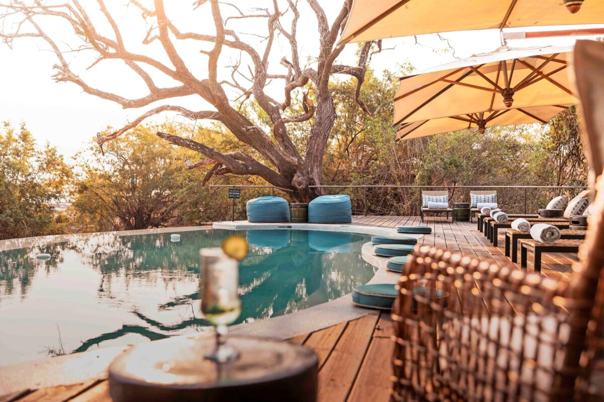 Outdoor dining area overlooking a beautiful landscape